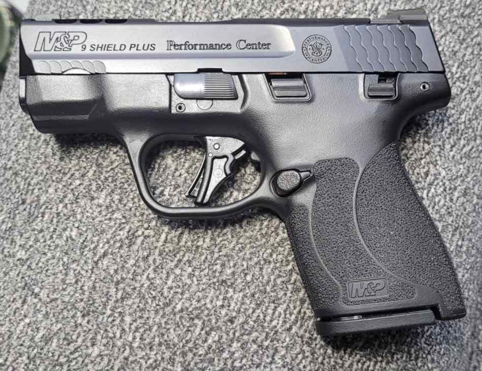 Smith &amp; Wesson Shield Plus Performance Center mode