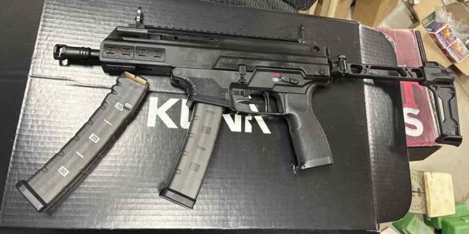 KUNA Springfield Armory 9mm w/ Armbrace &amp; 30rnd 