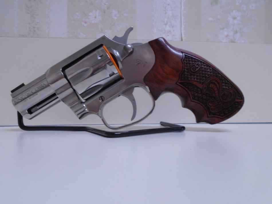 Colt King Cobra Left.JPG