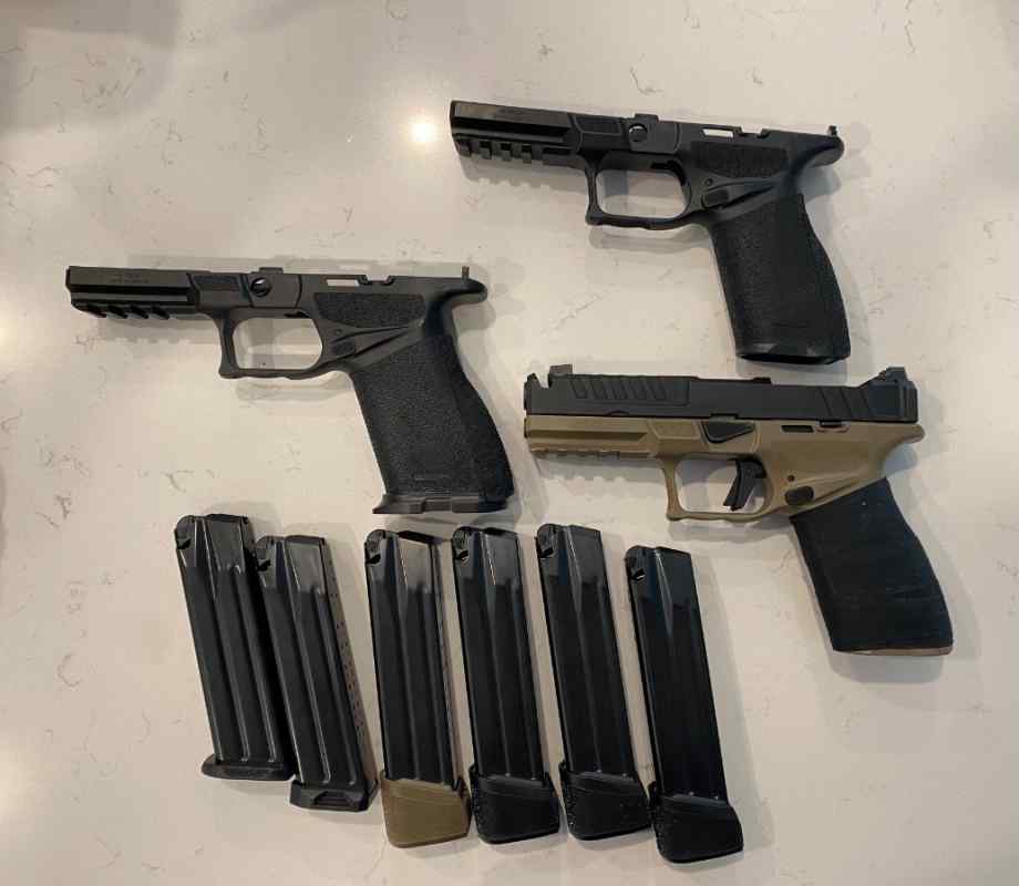 Springfield Echelon 4.5F Comp 9mm Handgun Bundle